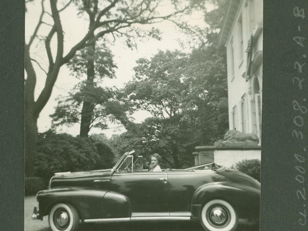 The Lives of Livingston Ladies: The 20th&nbsp;Century